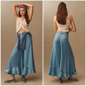 NWT Anthropologie Pilcro Flounce High-Rise Ultra Flare Jeans Bellbottom Sz 25
